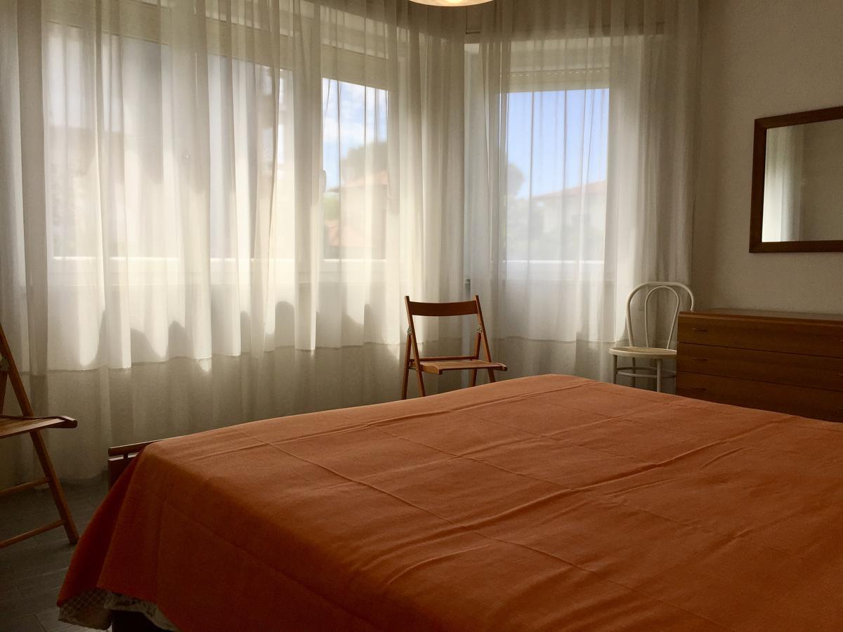 Holiday Villas Marina di Massa Luaran gambar