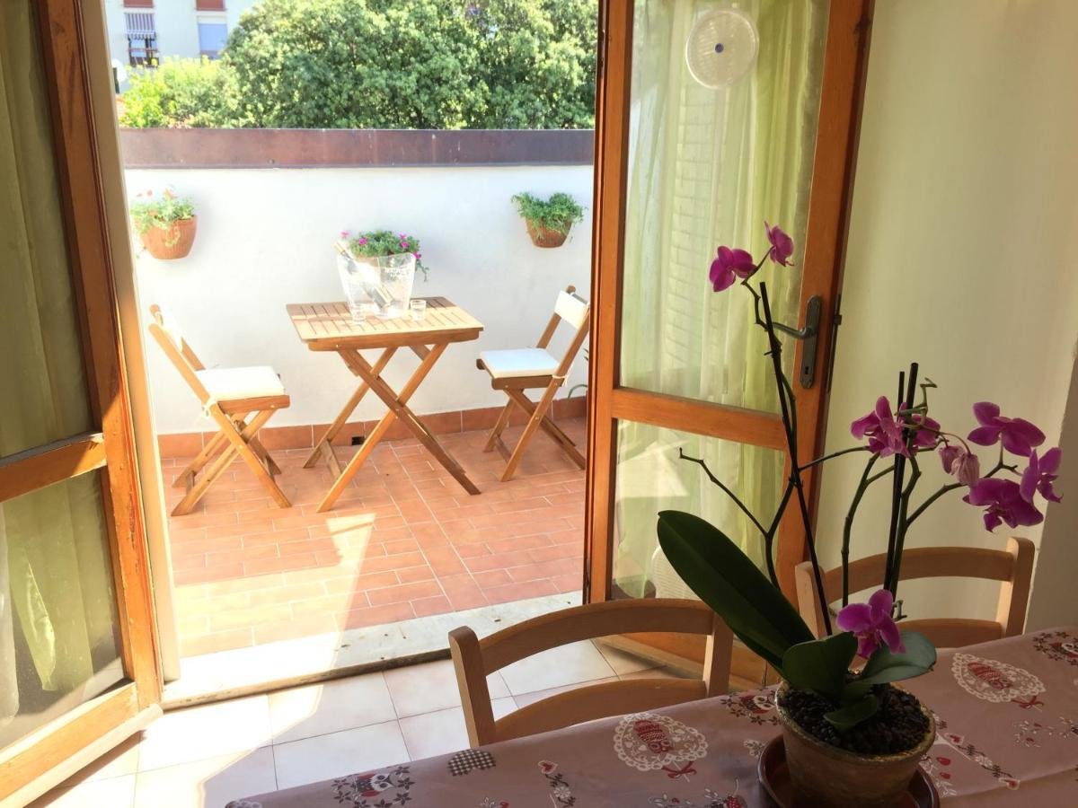 Holiday Villas Marina di Massa Luaran gambar