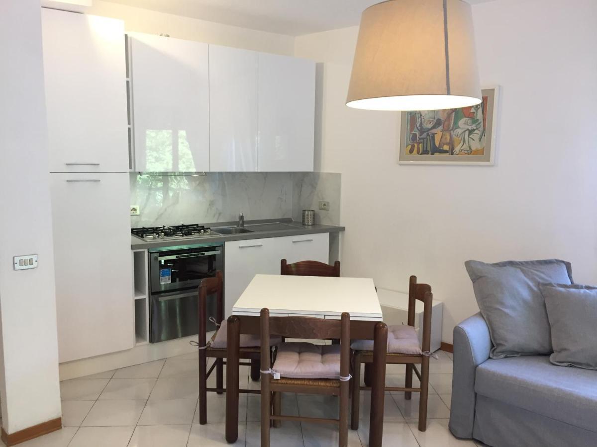 Holiday Villas Marina di Massa Luaran gambar