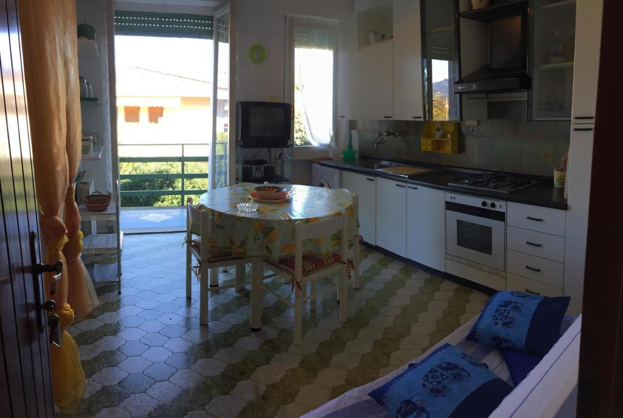 Holiday Villas Marina di Massa Luaran gambar